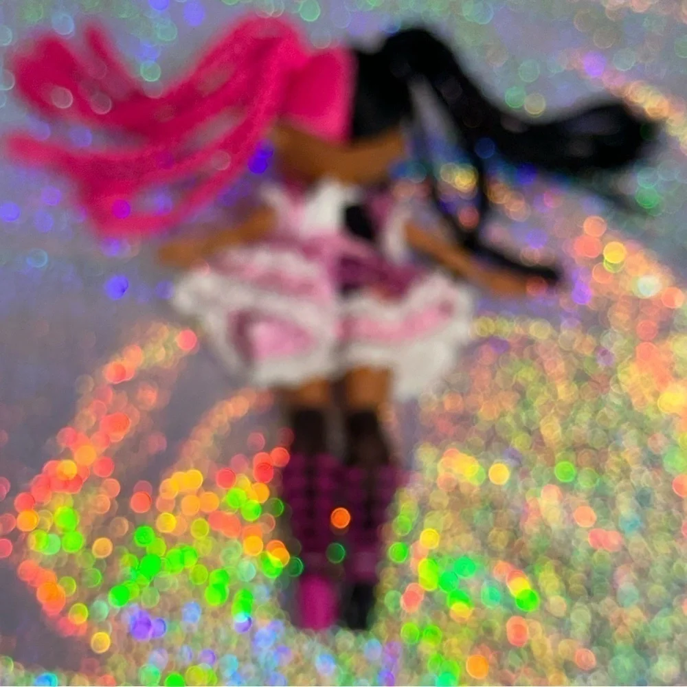 L.O.L. Surprise! LOL Surprise OMG Rock Metal Chick Remix Fashion Punk Doll